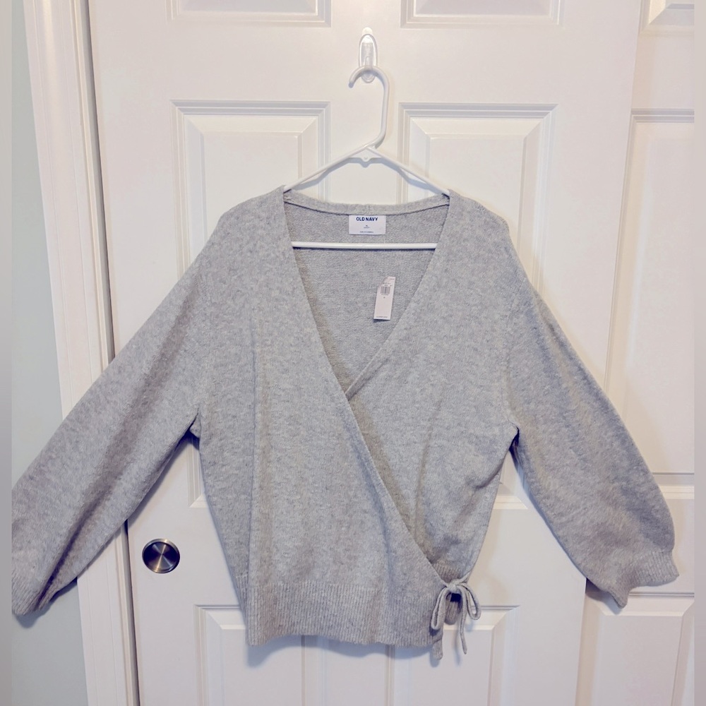 Old Navy, XL, SoSoft Tie Waist Sweater, Light Gray, NWT